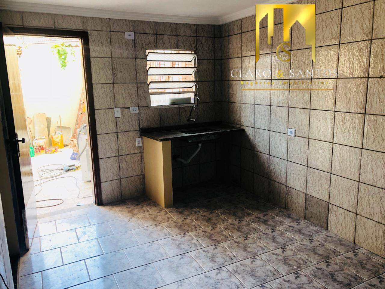 Casa à venda com 4 quartos, 250m² - Foto 5