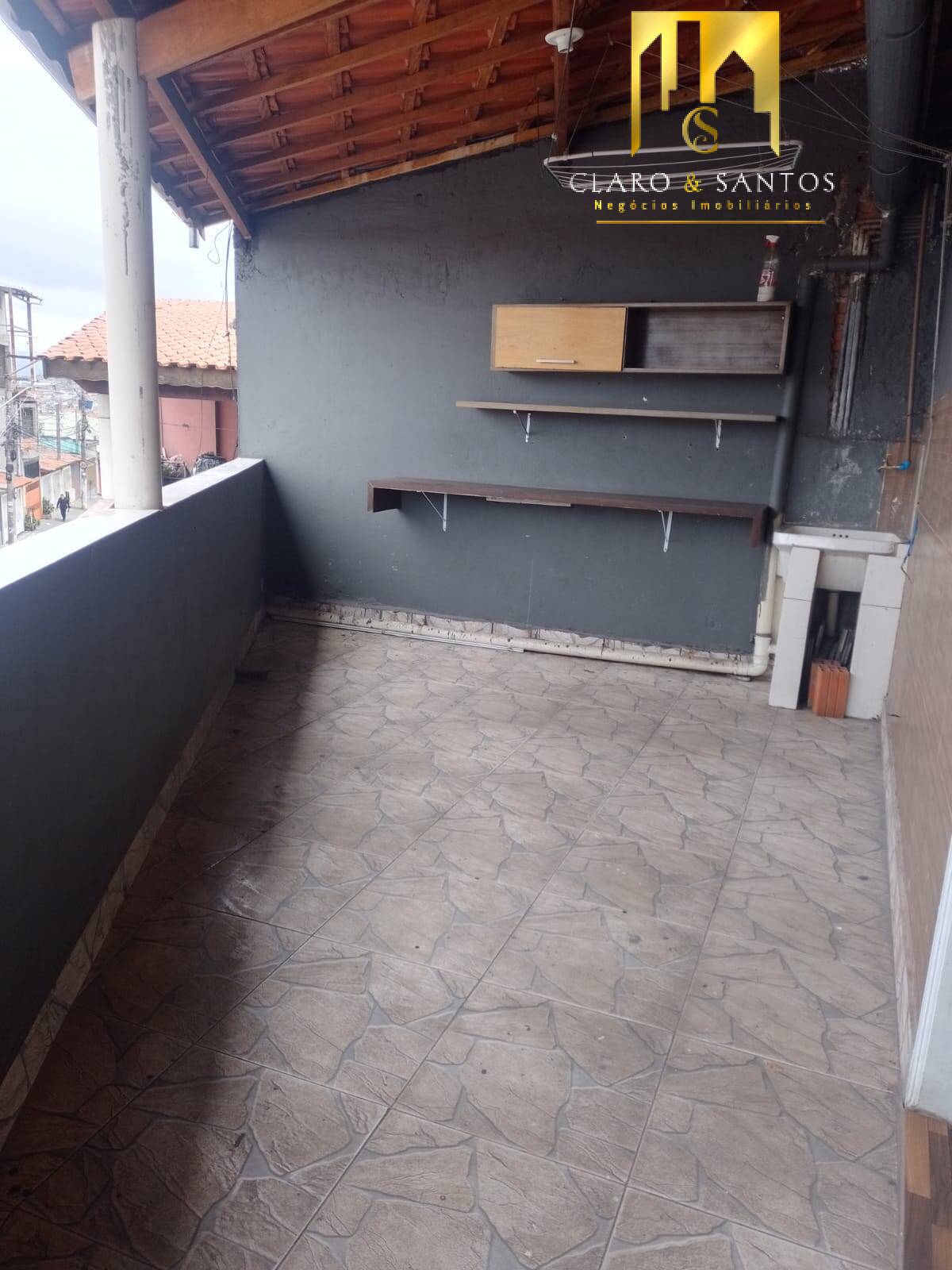 Casa à venda com 3 quartos, 250m² - Foto 2