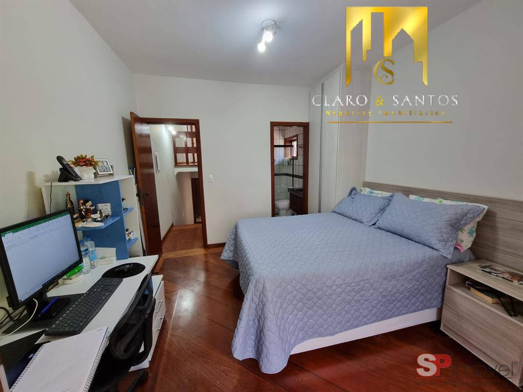 Casa à venda com 3 quartos, 179m² - Foto 4