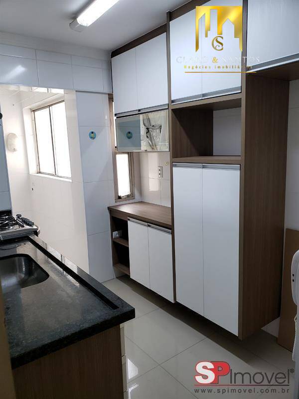 Apartamento à venda com 3 quartos, 68m² - Foto 2