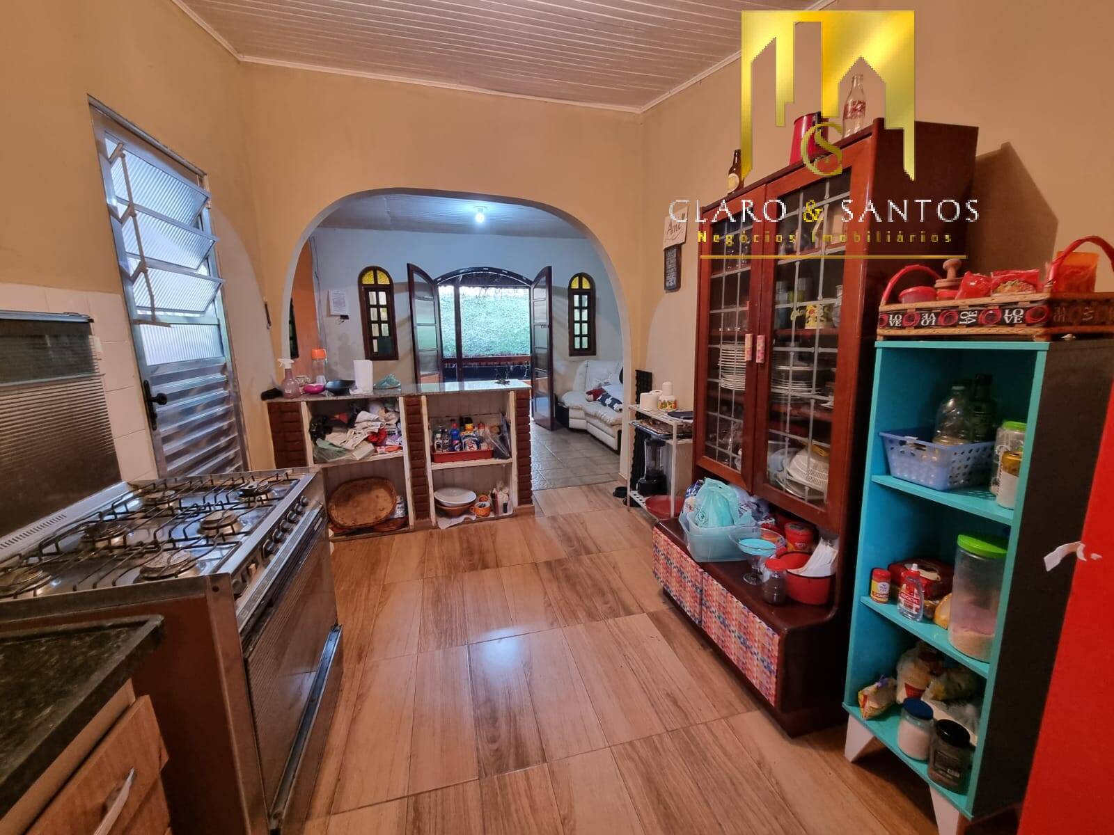 Casa à venda com 2 quartos, 300m² - Foto 12