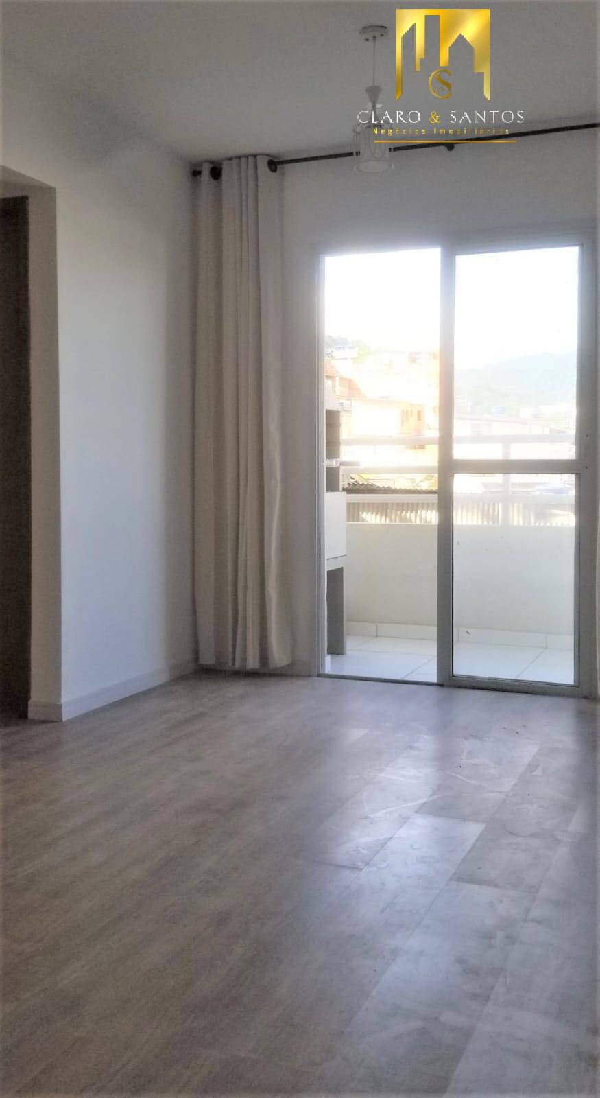 Casa à venda com 2 quartos, 54m² - Foto 2