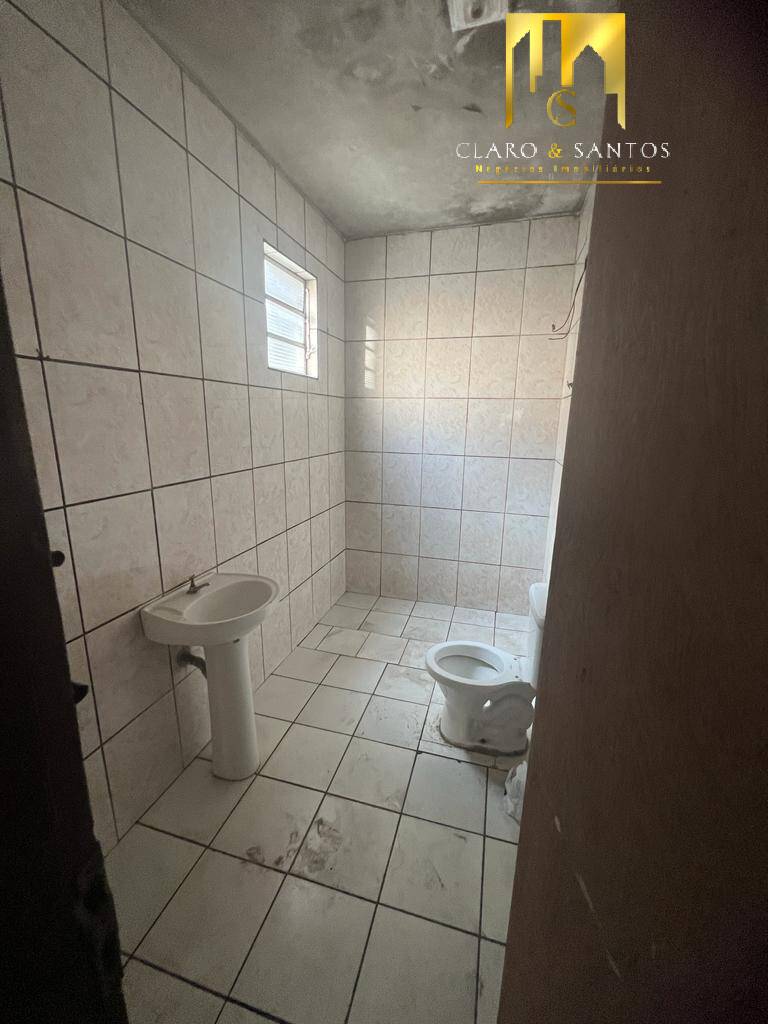 Casa à venda com 3 quartos, 250m² - Foto 4