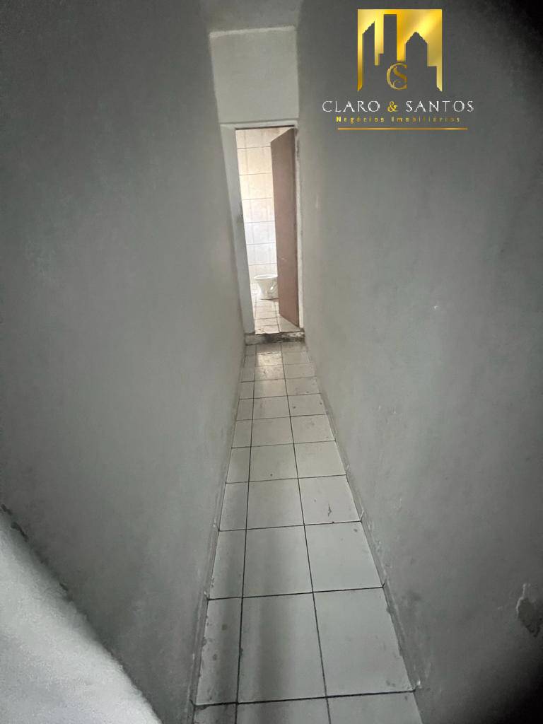 Casa à venda com 3 quartos, 250m² - Foto 5