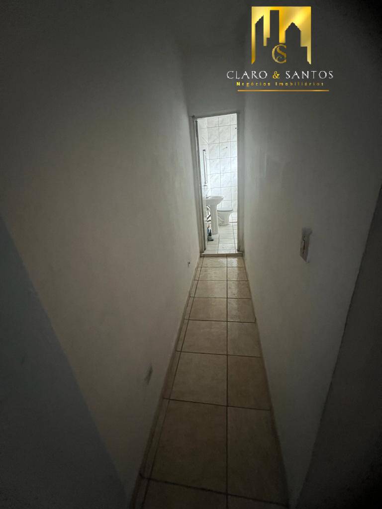 Casa à venda com 3 quartos, 250m² - Foto 14