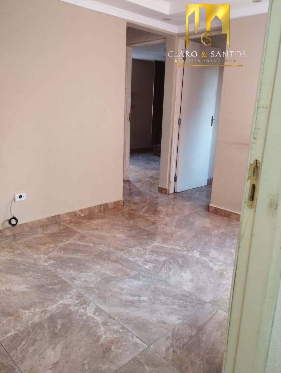 Apartamento à venda com 2 quartos, 43m² - Foto 3