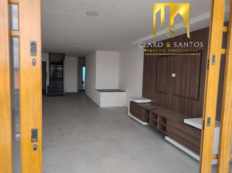 Casa à venda com 3 quartos, 332m² - Foto 3