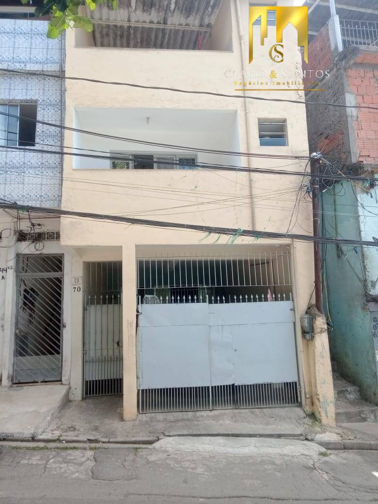 Casa à venda com 3 quartos, 150m² - Foto 1