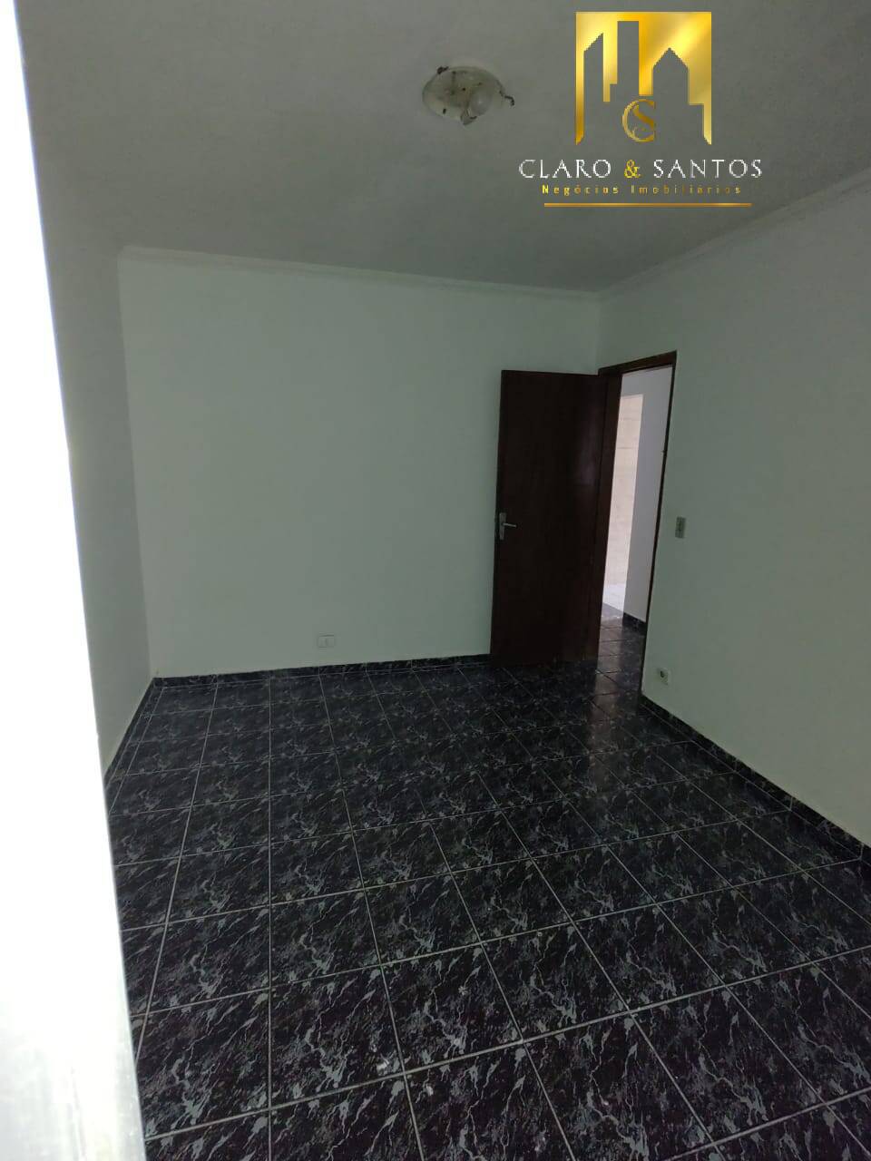 Casa à venda com 2 quartos, 50m² - Foto 7