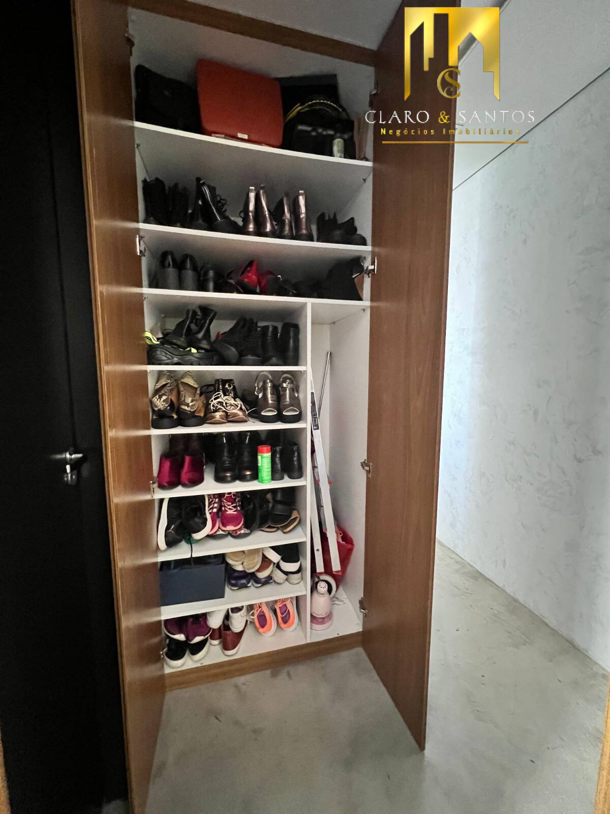 Apartamento à venda com 3 quartos, 83m² - Foto 26