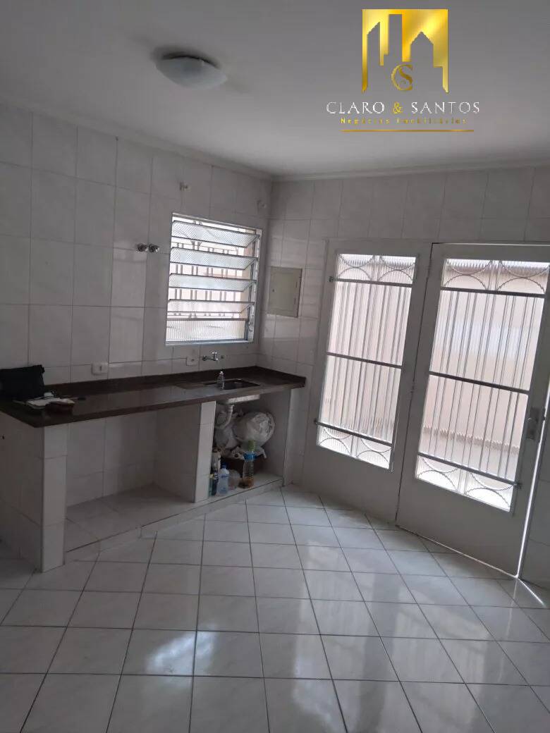 Casa à venda com 1 quarto, 84m² - Foto 2