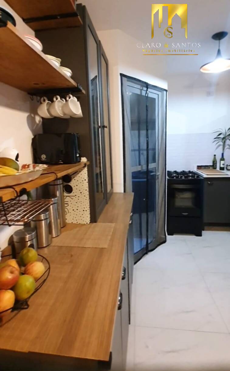 Casa à venda com 2 quartos, 75m² - Foto 3