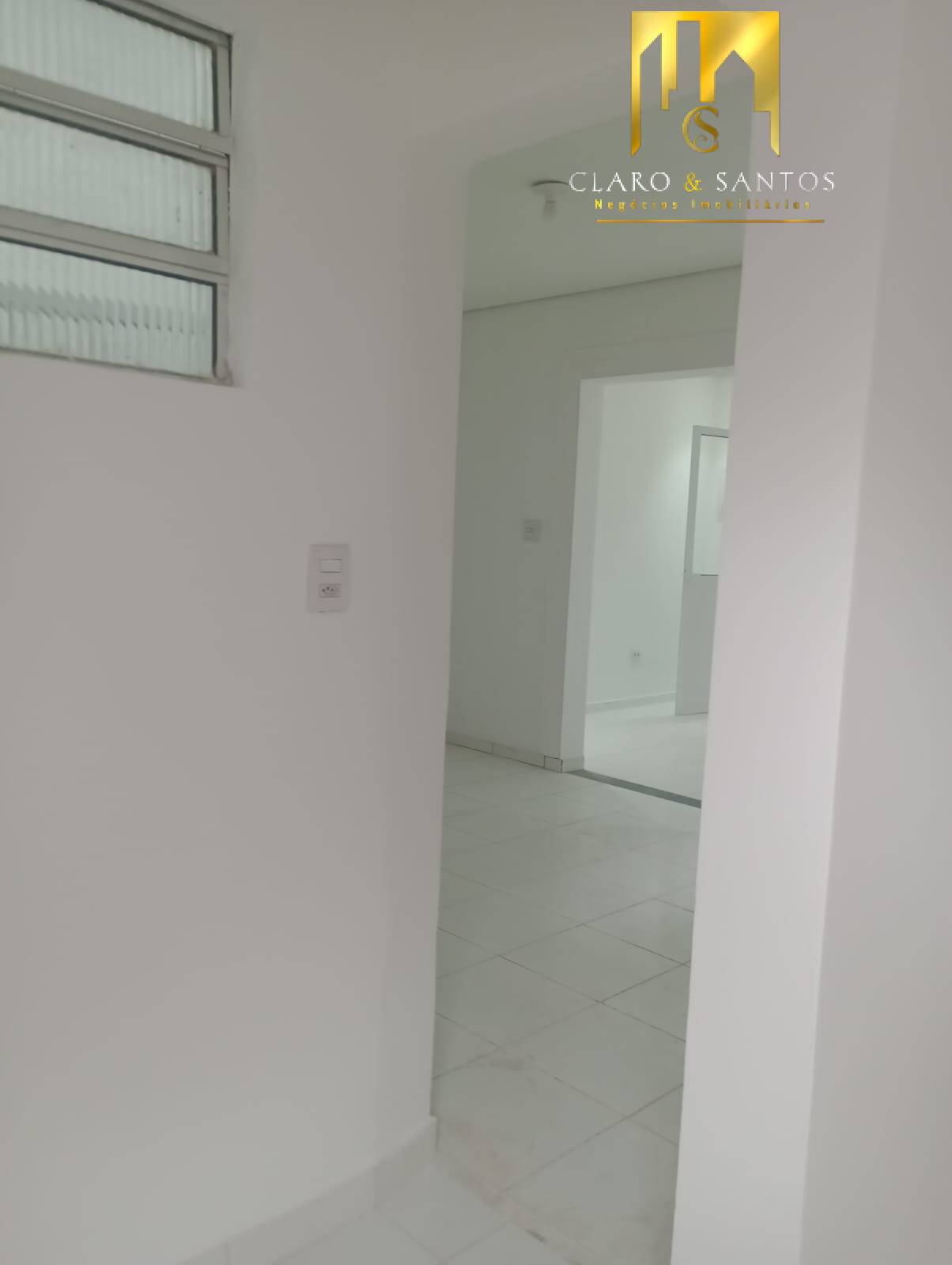 Casa para alugar com 2 quartos, 60m² - Foto 11