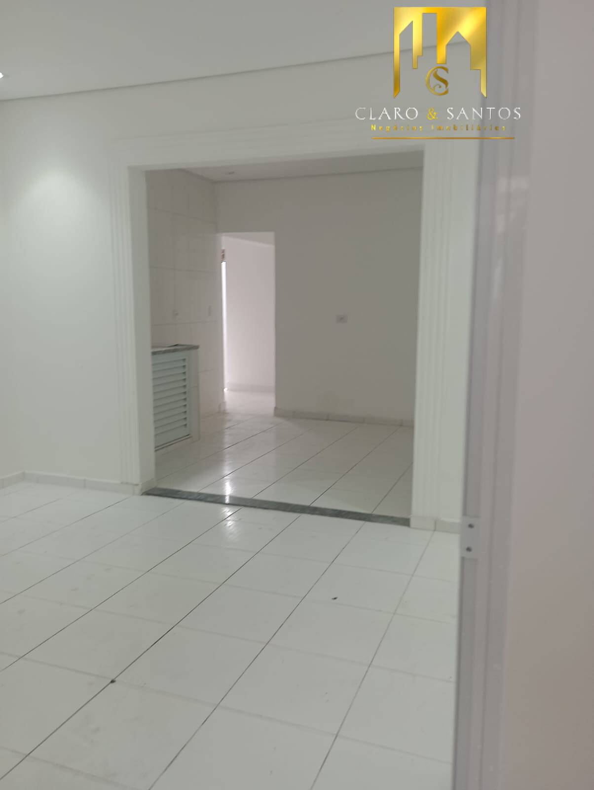 Casa para alugar com 2 quartos, 60m² - Foto 14