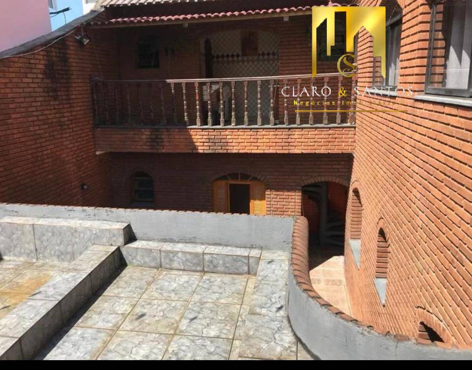 Casa à venda com 4 quartos, 250m² - Foto 14