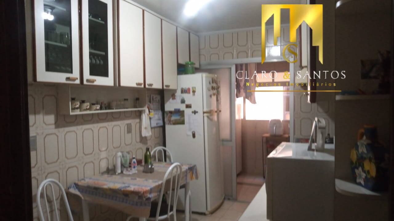 Apartamento à venda e aluguel com 3 quartos, 190m² - Foto 8