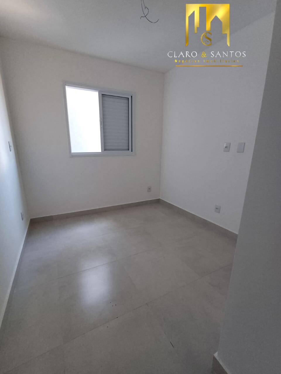 Apartamento à venda e aluguel com 1 quarto, 35m² - Foto 2