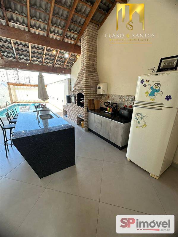 Casa à venda com 3 quartos, 313m² - Foto 26